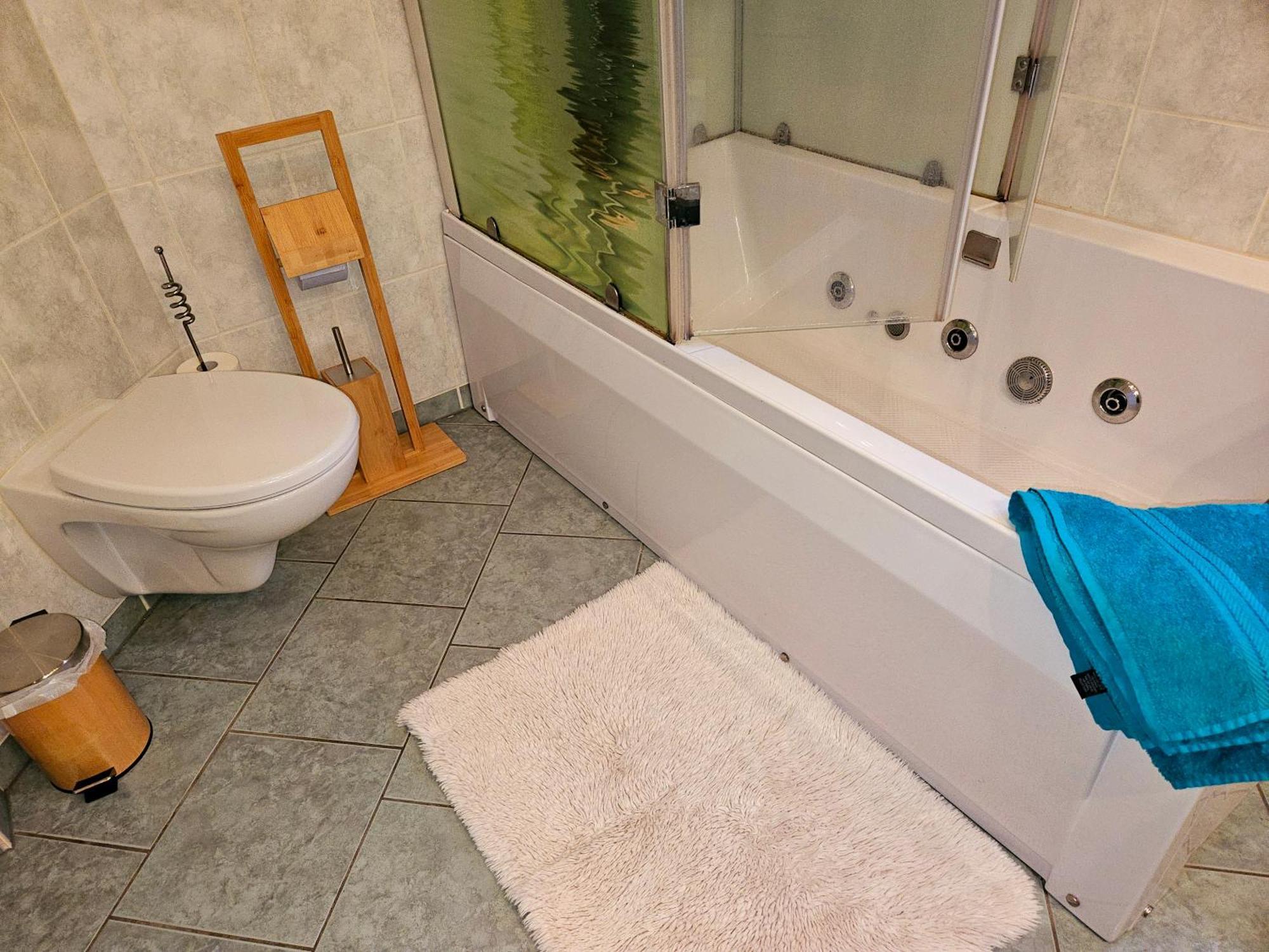 Landhauswohnung Am Thueringer Meer - Fuehlen Wie Zuhause Remptendorf Buitenkant foto